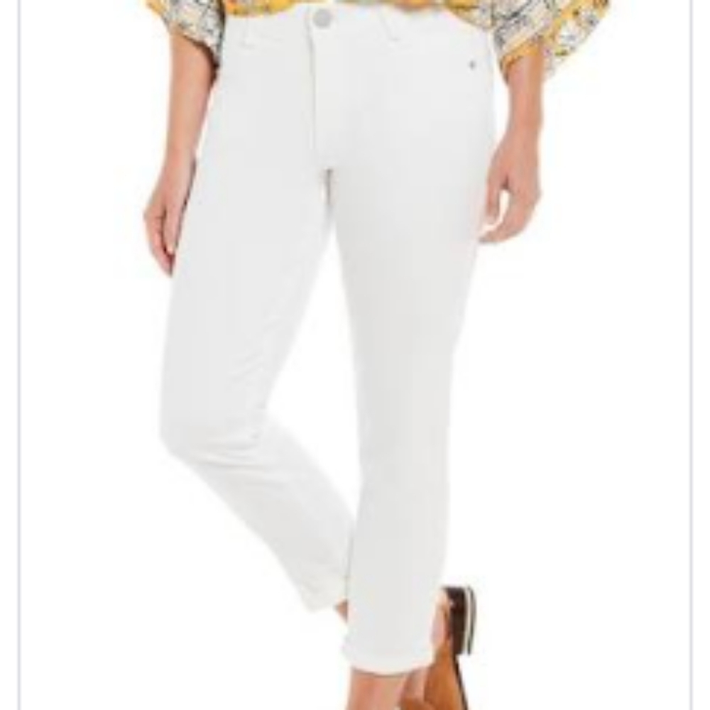 Democracy White Jean Capris Size 8